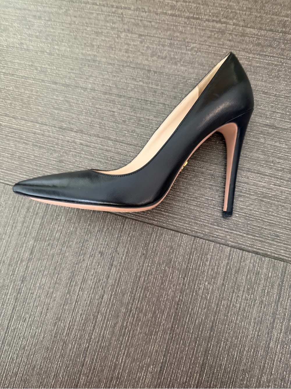 Prada Black classic Leather Stiletto - Picture 5 of 7